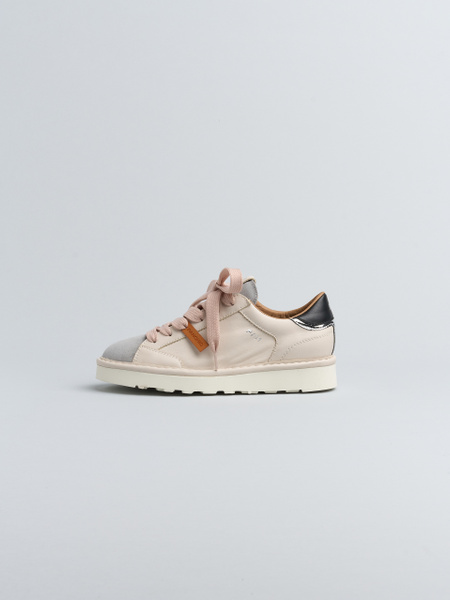 SNEAKER FÜR DAMEN P001 AUS LEDER UND WILDLEDER ELFEBEIN-HELLGRAU-PUDERROSA