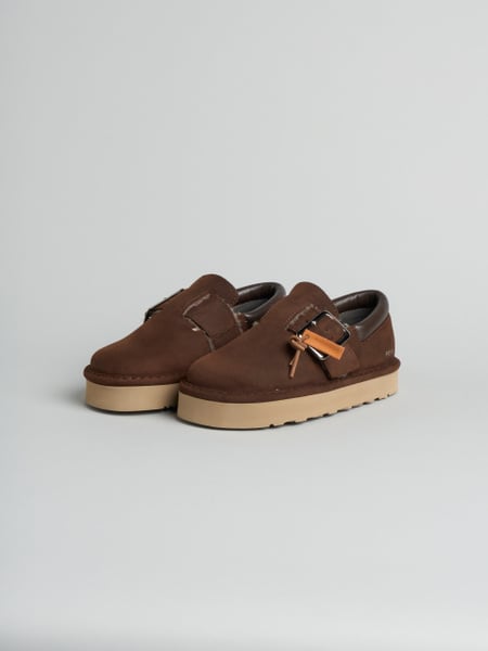 P013 scarpa con cinturino donna aura Panchic in camoscio cerato foderata in montone cioccolato