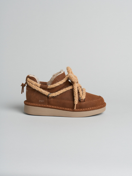 P021 stivaletto mini donna cozy Panchic in camoscio cerato foderato in montone cognac